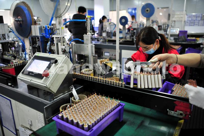 湖北宜昌锂电池生产车间配图