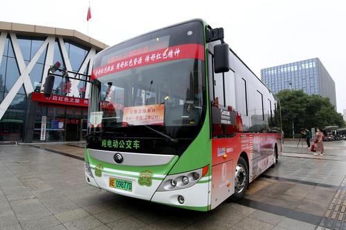 浙江长兴开通红色公交专线开展党史教育