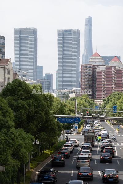 上海工作日早高峰车流逐步回归