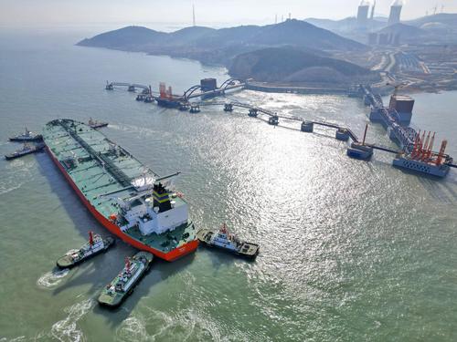 山东港口烟台港原油管输量累计突破1亿吨